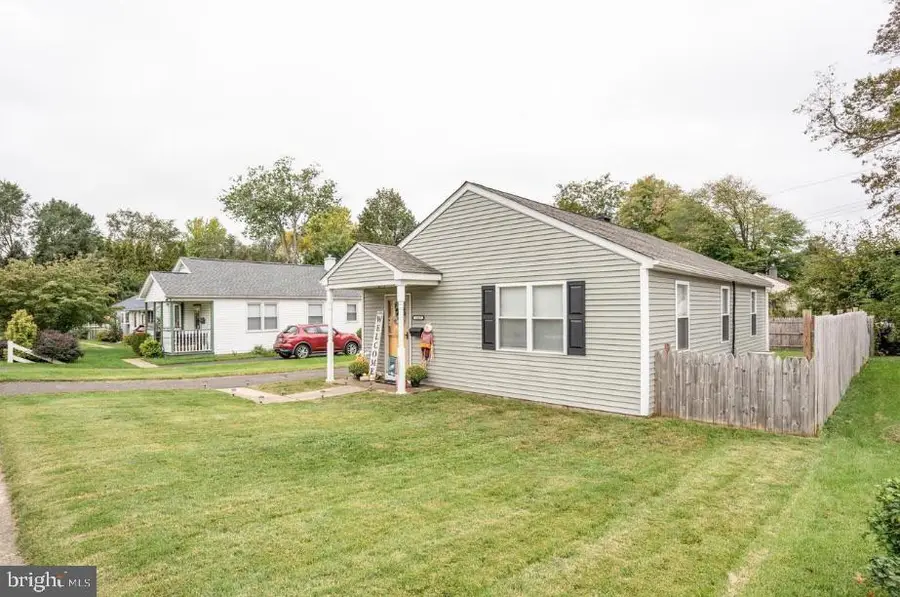 1212 Johnston Ave, Abington, PA 19001 - #2