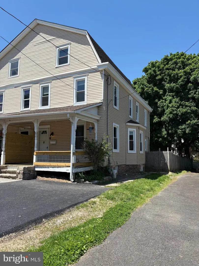 18 Church St, Willow Grove, PA 19090 - #2