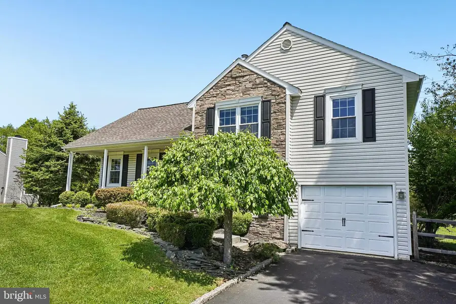 247 Winchester Dr, Horsham, PA 19044 - #2