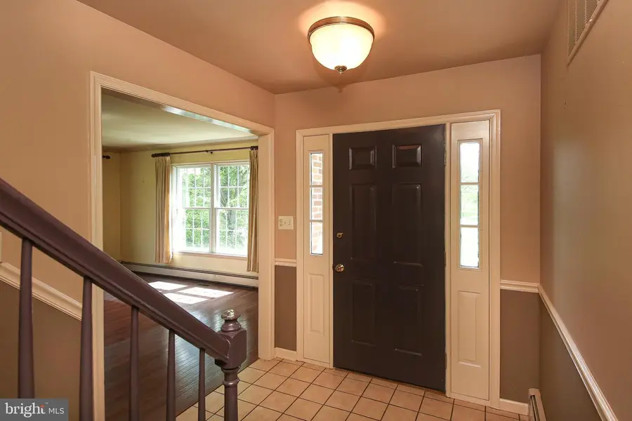 801 Upper Mainland Rd, Harleysville, PA 19438 - #2