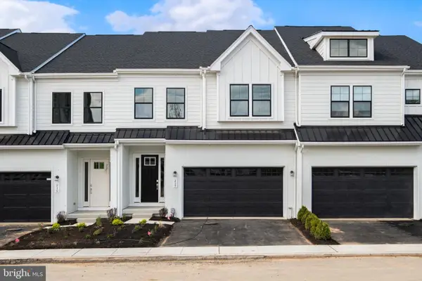 217 River Trail Cir #54, KING OF PRUSSIA, PA 19406