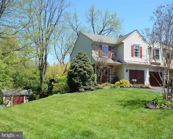 518 Berkshire Dr, SOUDERTON, PA 18964