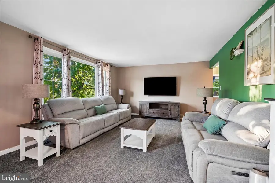 33 Cedar Grove Rd, Conshohocken, PA 19428 - #2