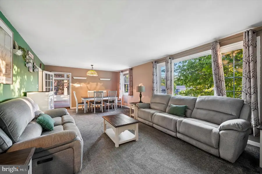 33 Cedar Grove Rd, Conshohocken, PA 19428 - #3