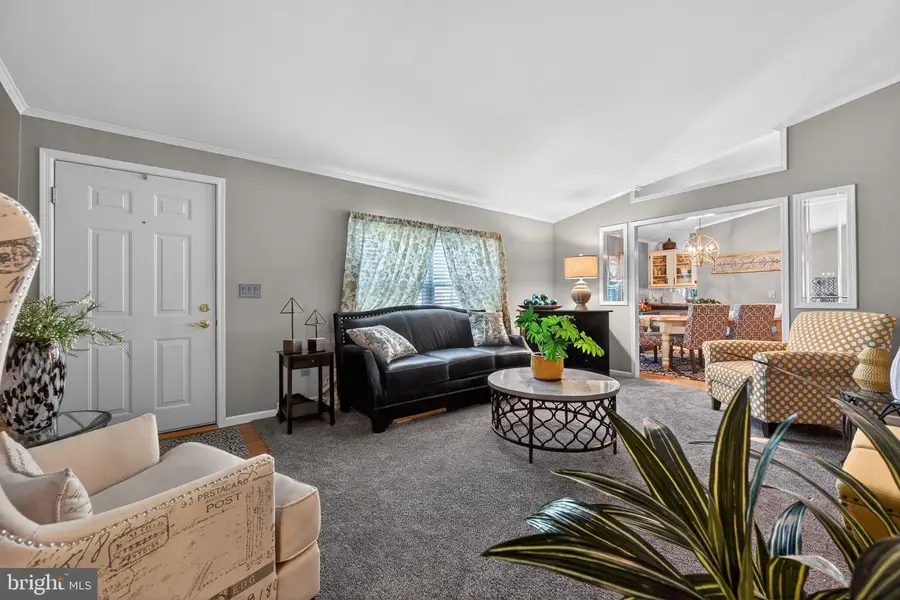 102 Daisy Ln, Royersford, PA 19468 - #3