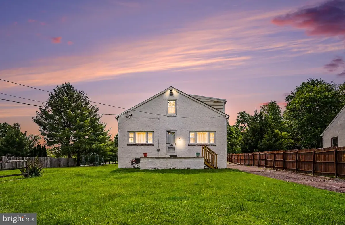 484 Fruit Farm Rd, Royersford, PA 19468 - #1