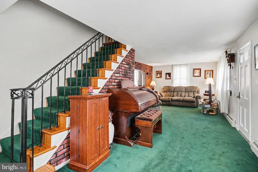 484 Fruit Farm Rd, Royersford, PA 19468 - #3