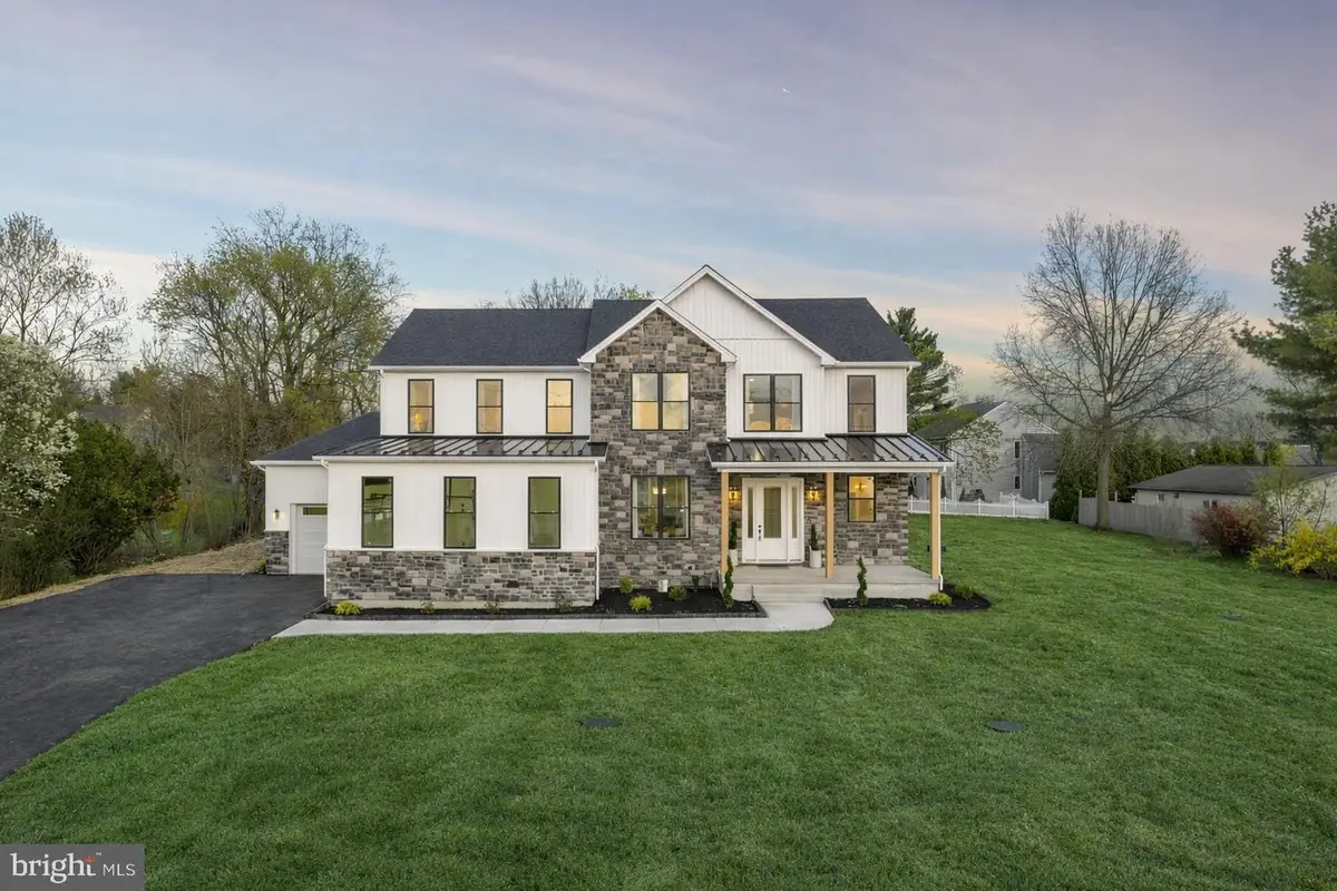 906 S Collegeville Rd, Phoenixville, PA 19460 - #1