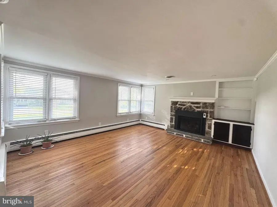 2072 Yarnall Rd, Pottstown, PA 19464 - #3