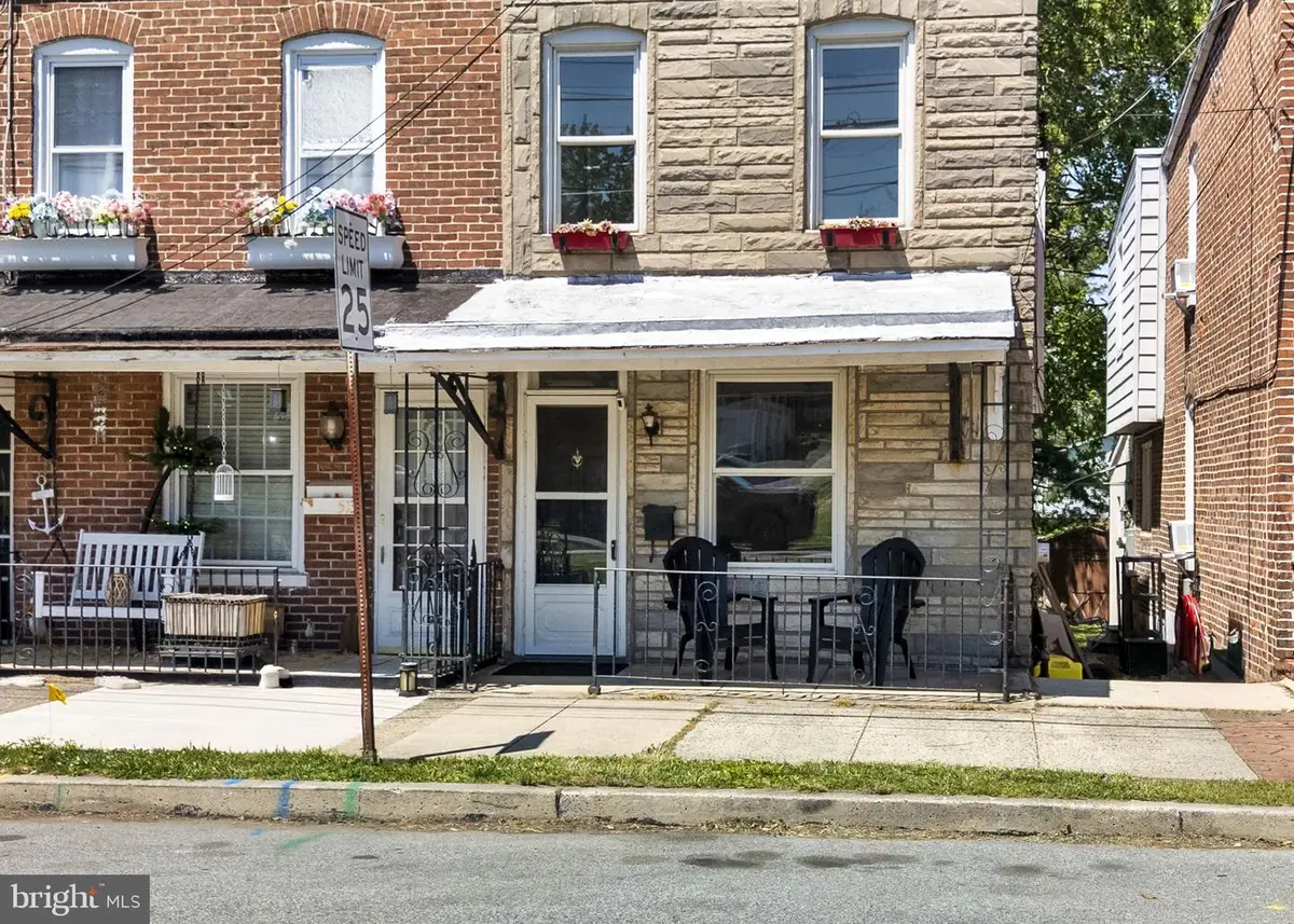 515 Church St, Royersford, PA 19468 - #1
