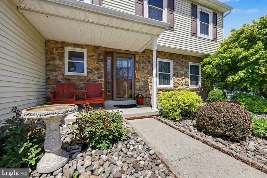 2245 Donna Ln, Pottstown, PA 19464 - #3