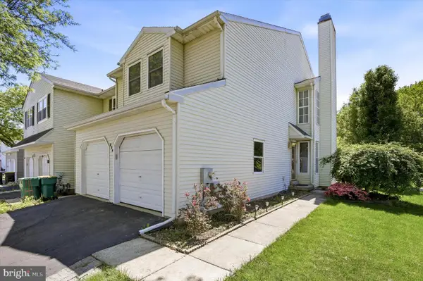 210 Red Haven Dr, NORTH WALES, PA 19454