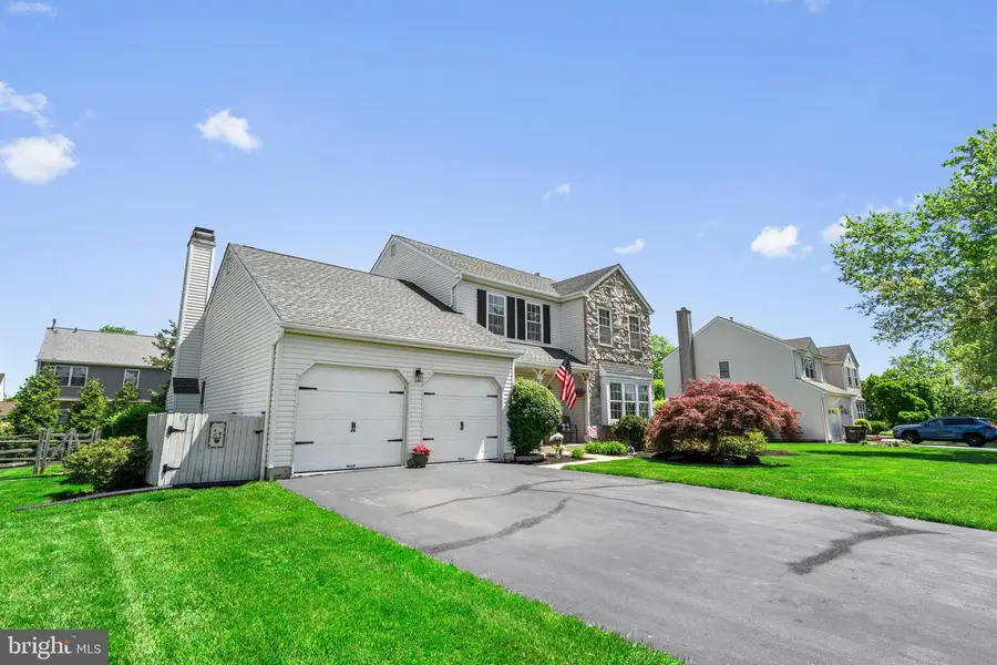 117 Drake Ln, North Wales, PA 19454 - #2