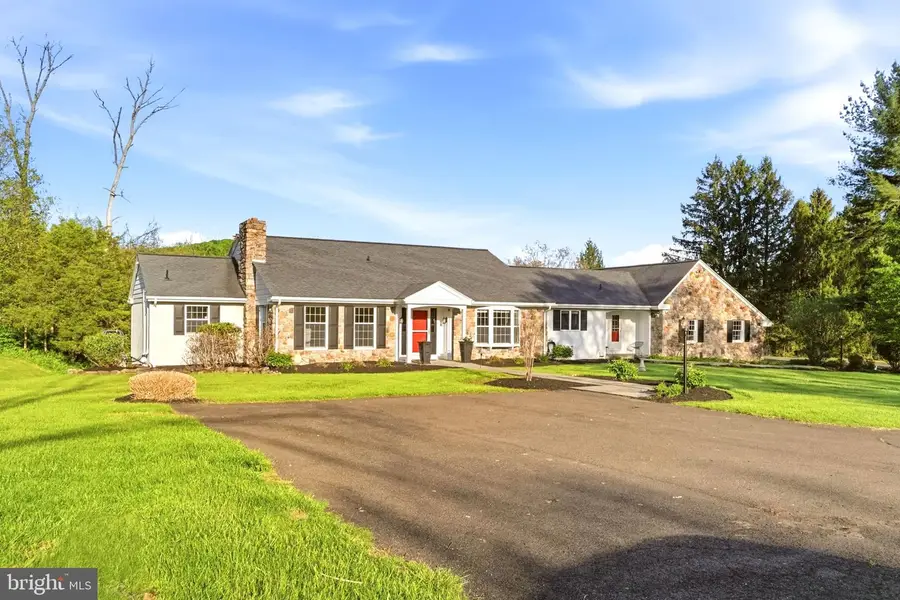 2585 Pruss Hill Rd, Pottstown, PA 19464 - #3