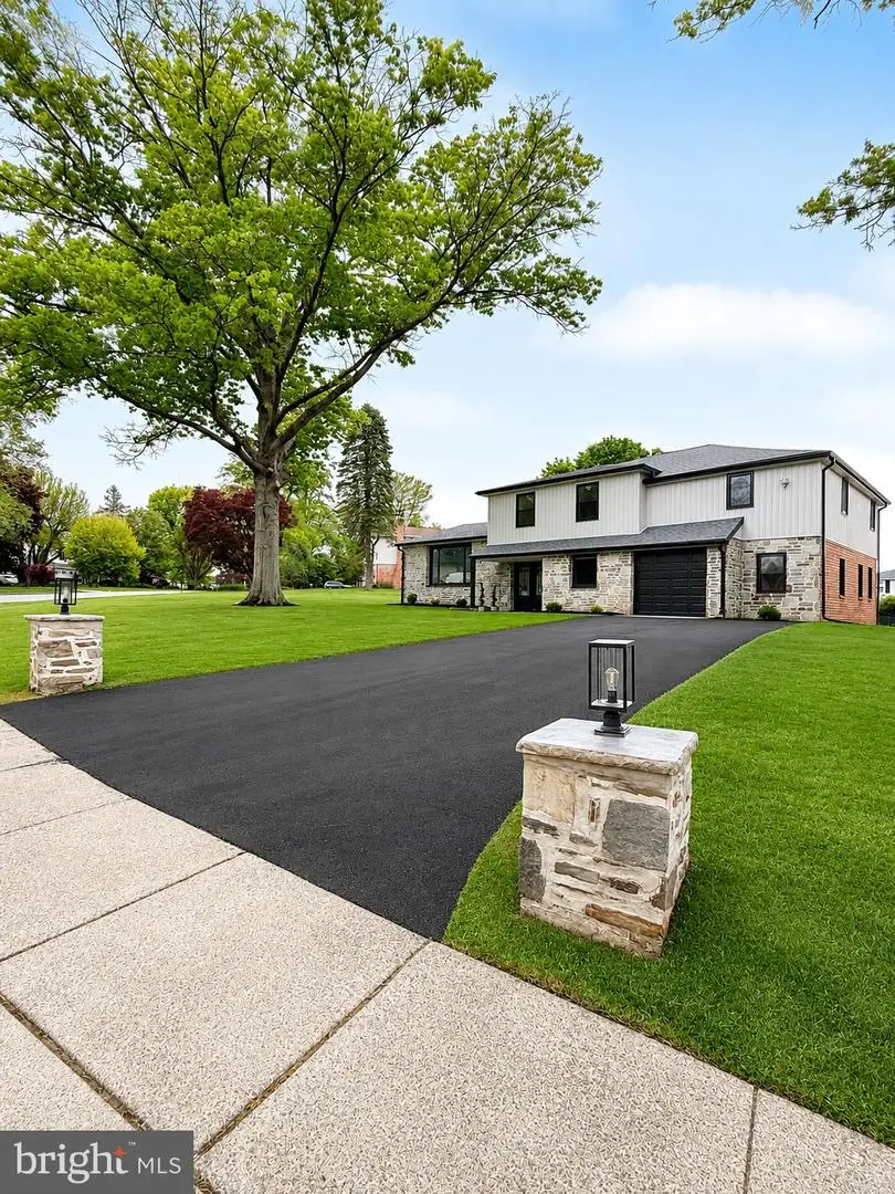 3531 Chimney Swift Dr, Huntingdon Valley, PA 19006 - #1