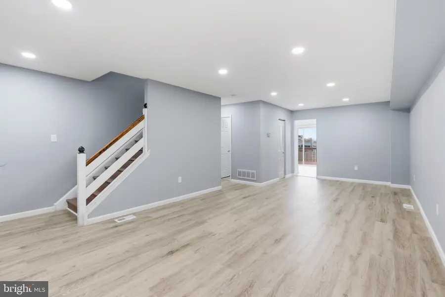 34 2nd St, Bridgeport, PA 19405 - #2