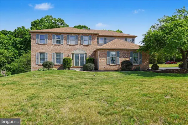 10 Hawk Ct, GILBERTSVILLE, PA 19525