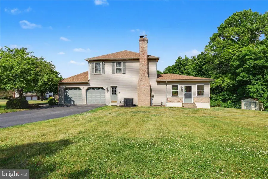 10 Hawk Ct, Gilbertsville, PA 19525 - #3