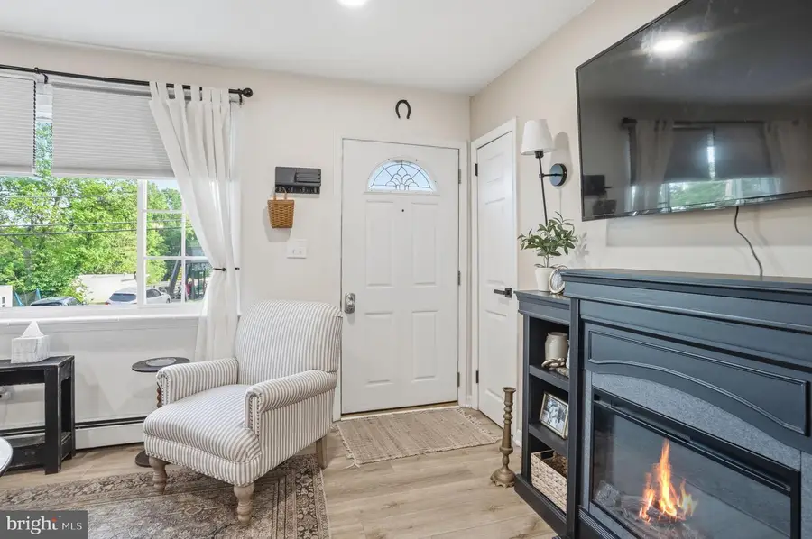303 Radcliffe Rd, Glenside, PA 19038 - #2