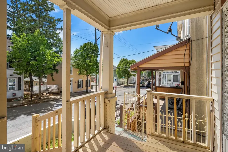 507 Beech St, Pottstown, PA 19464 - #2