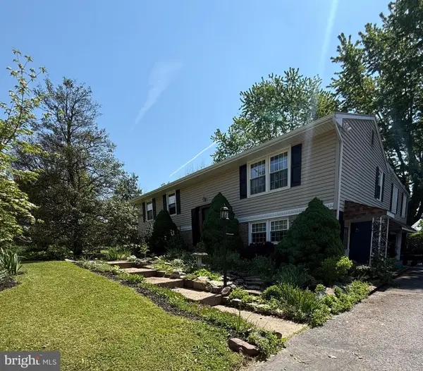 13 Wartman Rd, COLLEGEVILLE, PA 19426
