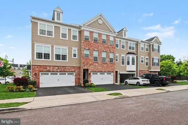 100 Arlington Ln, TELFORD, PA 18969