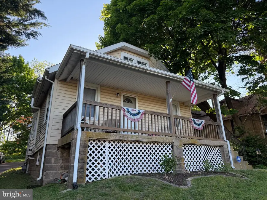 494 Grant Ave, Willow Grove, PA 19090 - #2