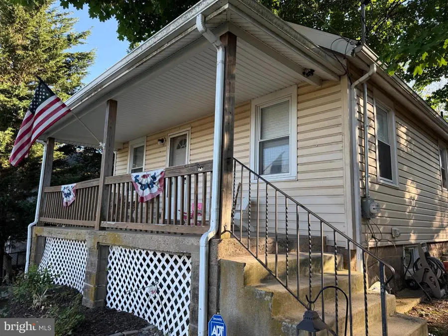 494 Grant Ave, Willow Grove, PA 19090 - #3