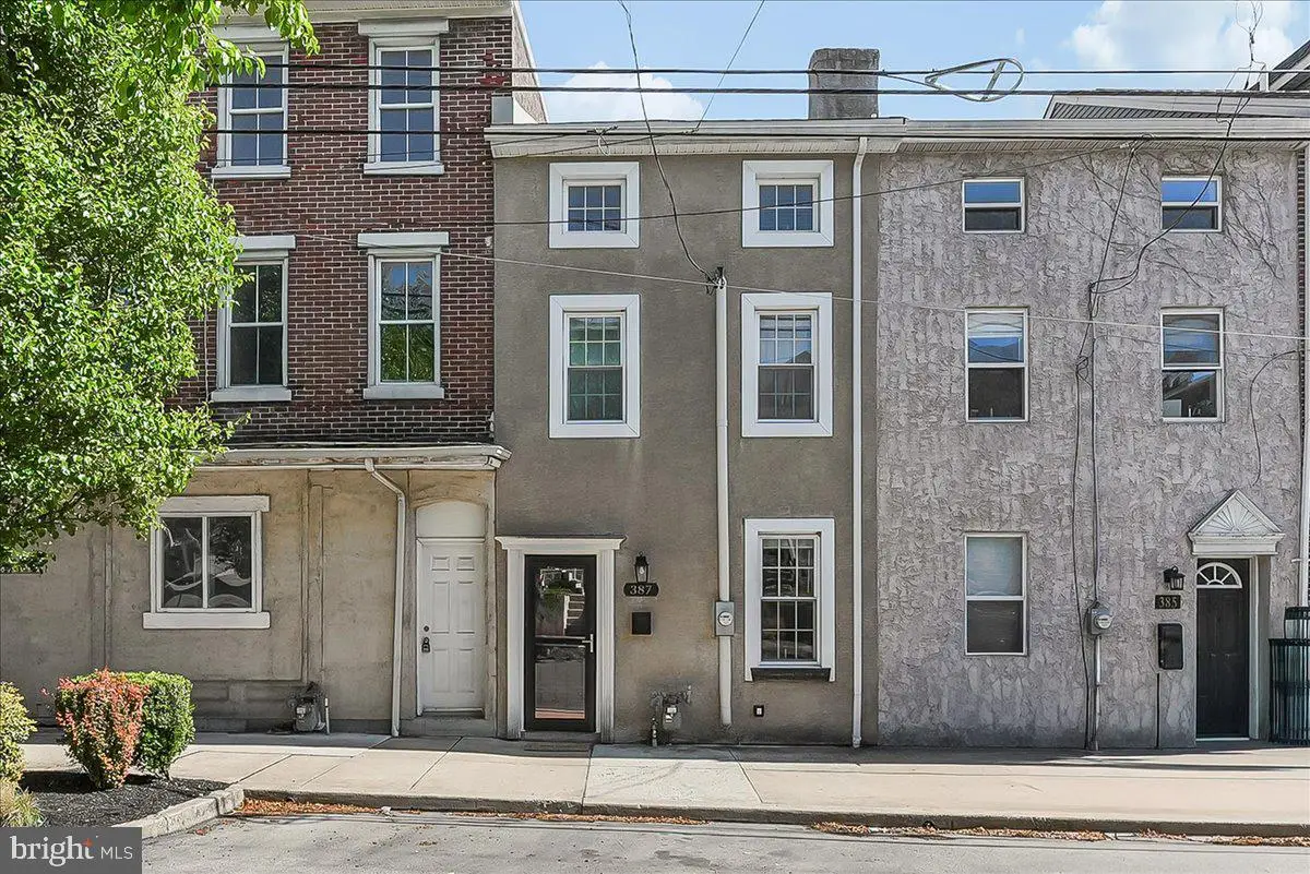 387 E Hector St, Conshohocken, PA 19428 - #1