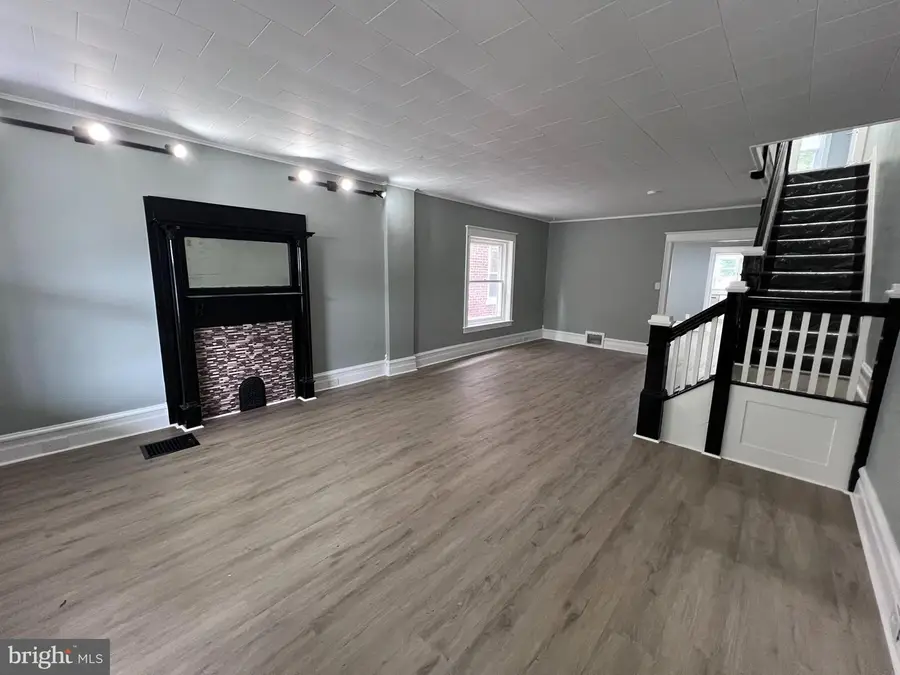 804 Queen St, Pottstown, PA 19464 - #2