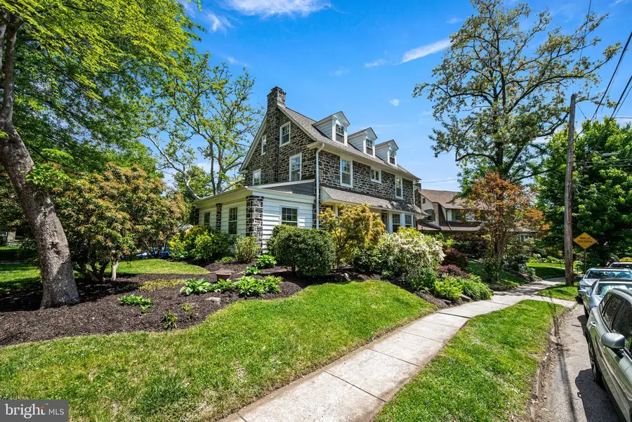 401 Woodside Ave, Narberth, PA 19072 - #2
