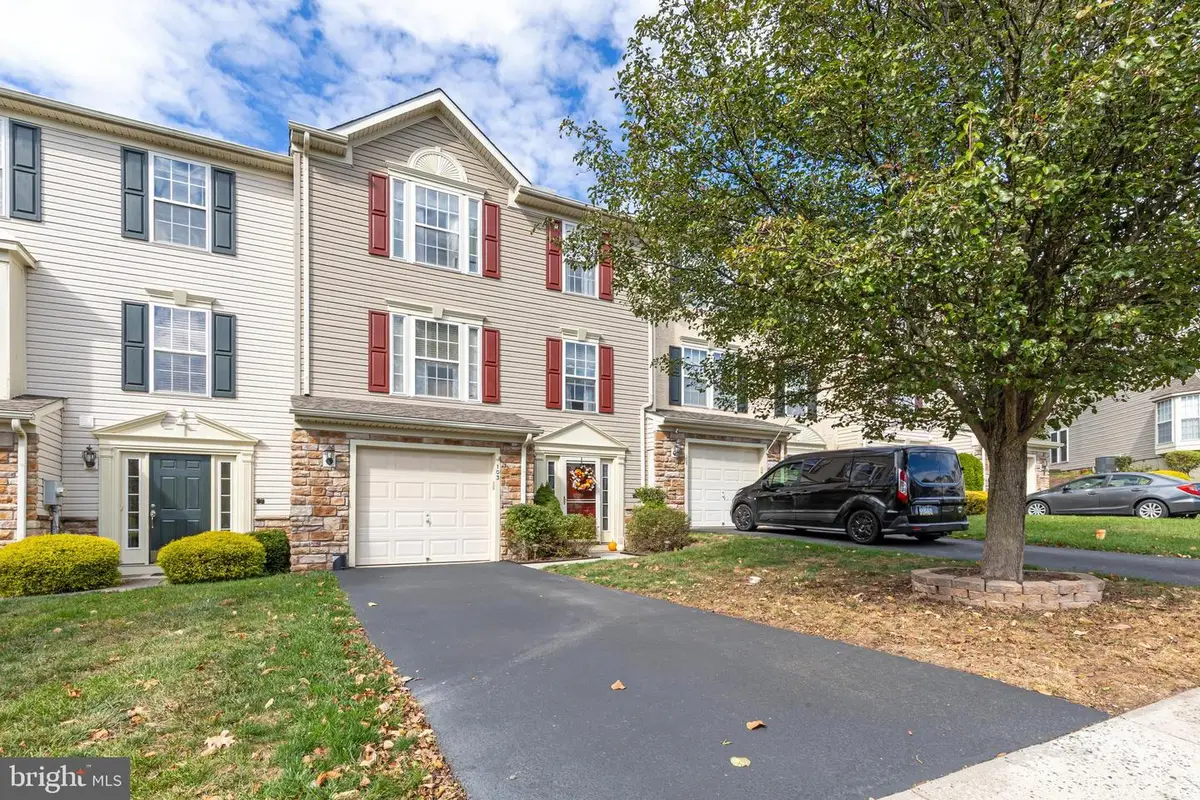 103 Brookview Ln, Pottstown, PA 19464 - #1