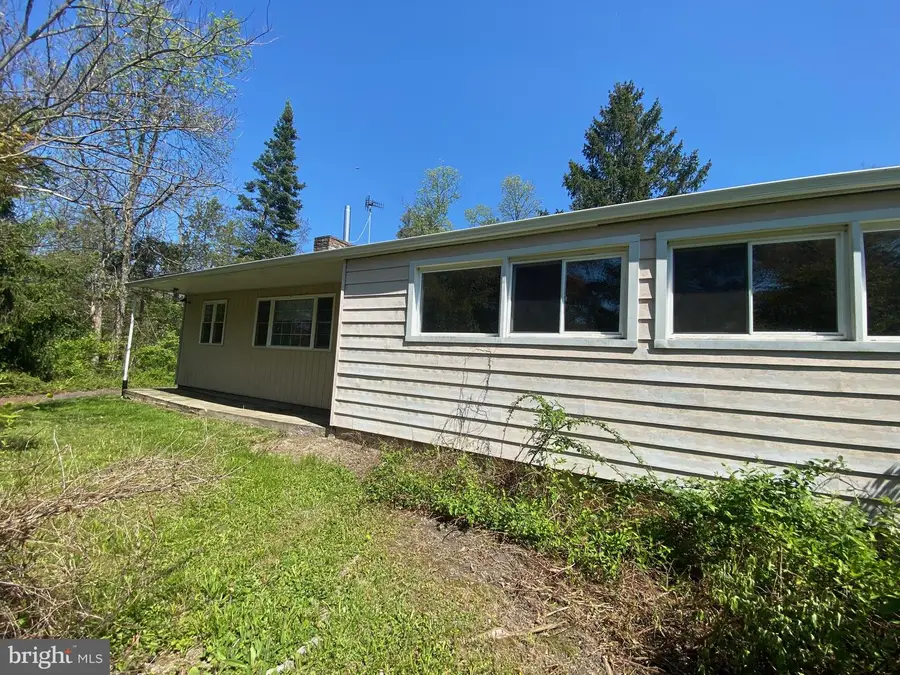 1352 Clemmers Mill Rd, Schwenksville, PA 19473 - #3