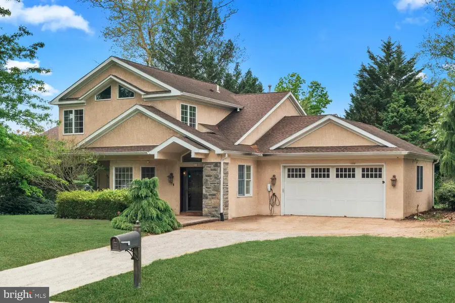 3174 Manor Rd, Huntingdon Valley, PA 19006 - #2