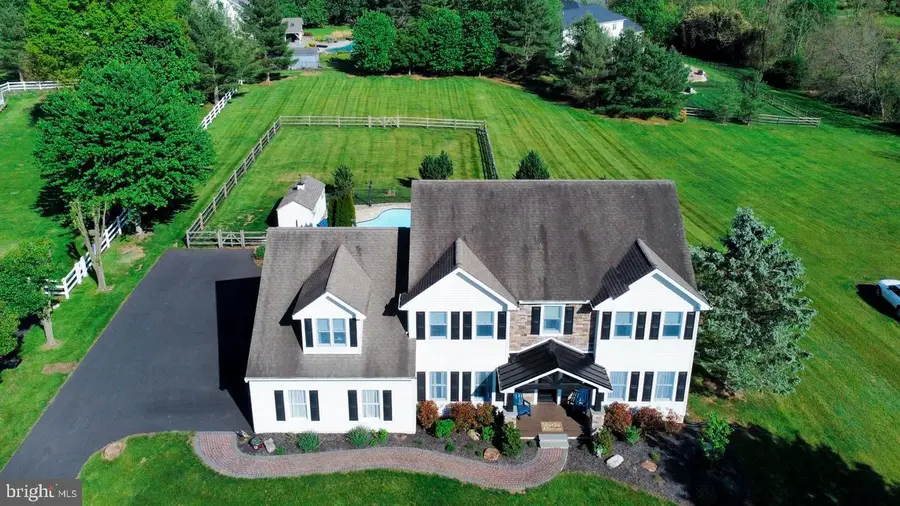 210 Jordan Dr, Gilbertsville, PA 19525 - #3