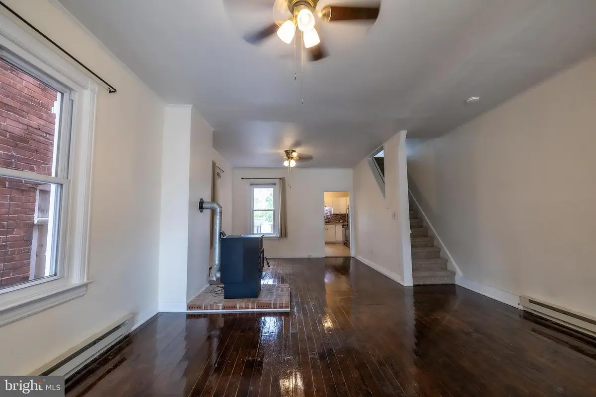 551 Main St, Pennsburg, PA 18073 - #1