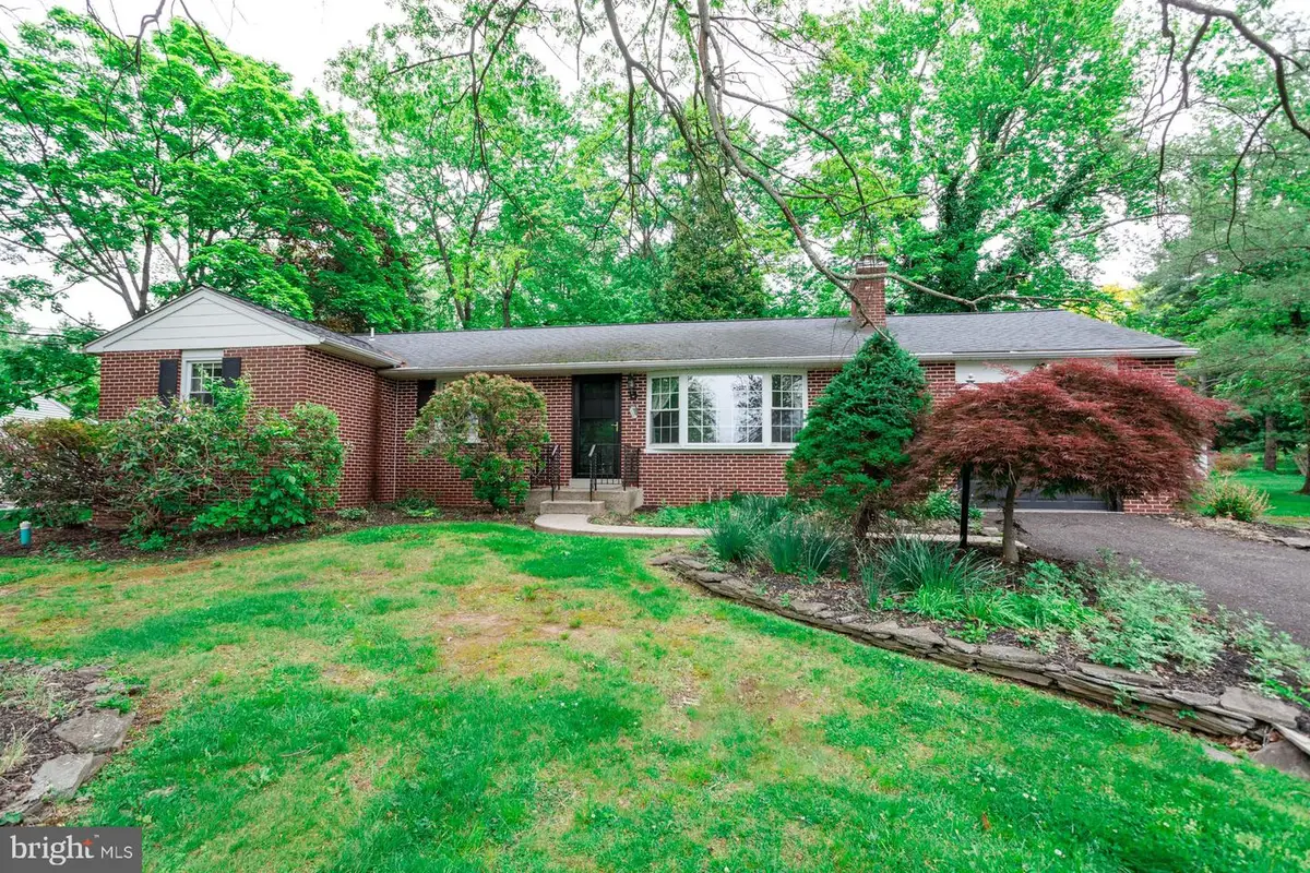 110 Knollwood Dr, Lansdale, PA 19446 - #1