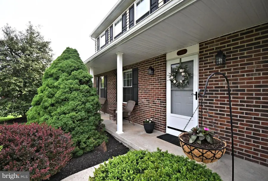 104 Pioneer Dr, Lansdale, PA 19446 - #2