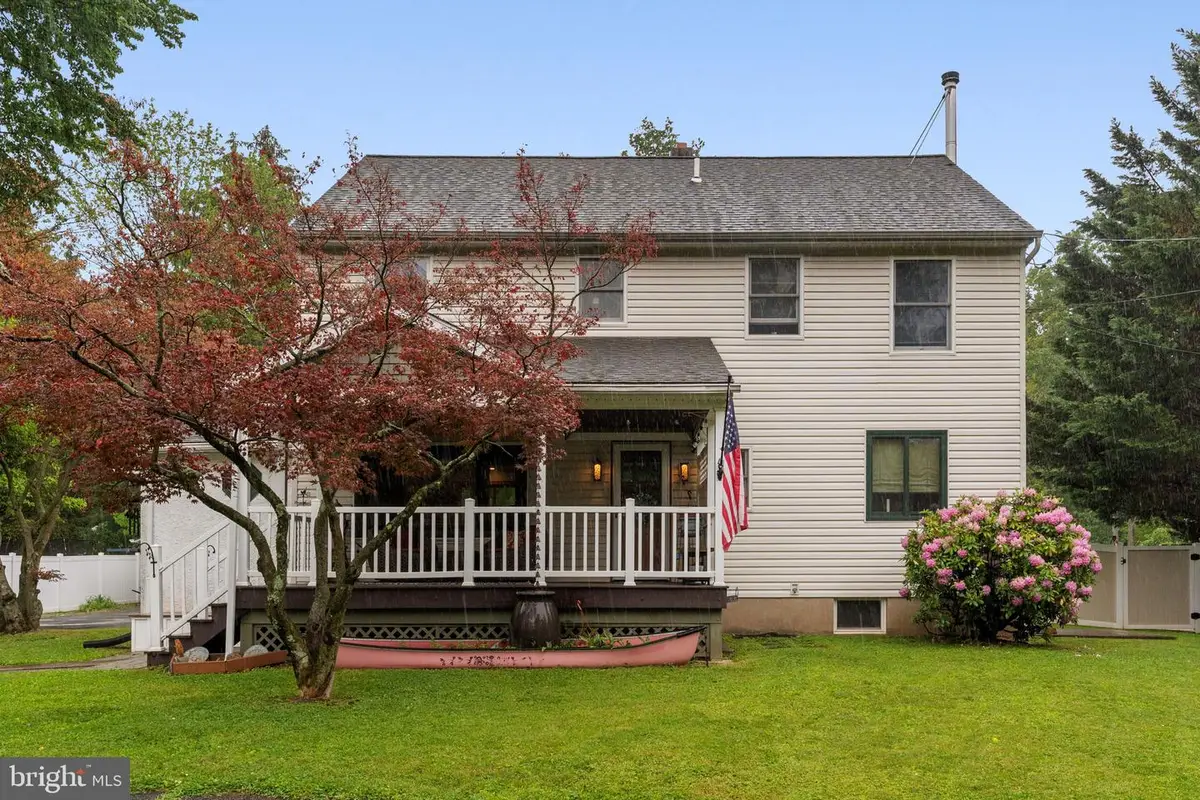 5 Maple St, North Wales, PA 19454 - #1