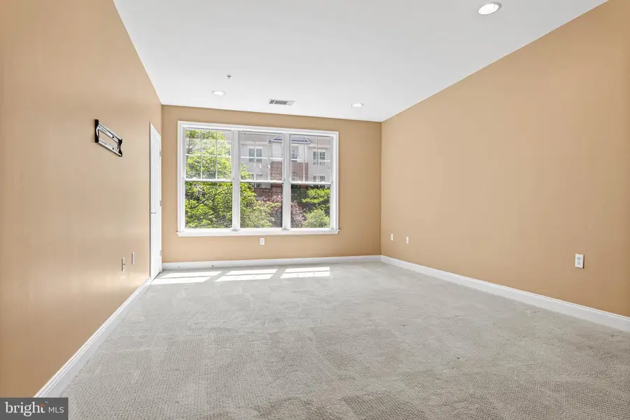 200 W Elm St #1231, Conshohocken, PA 19428 - #3