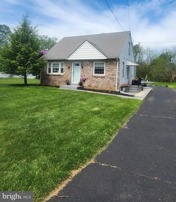 2108 N Line St, LANSDALE, PA 19446