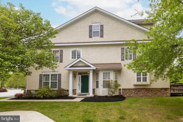 107 Rolling Hill Dr, PLYMOUTH MEETING, PA 19462