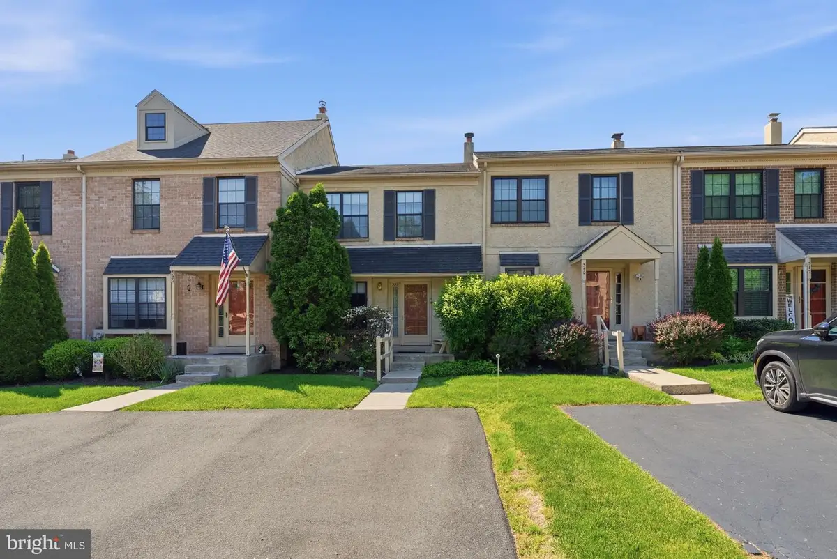 538 Canterbury Rd, West Norriton, PA 19403 - #1