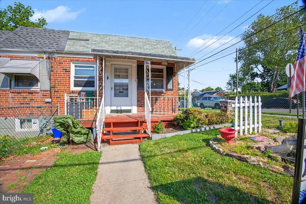 131 Buttonwood St, Norristown, PA 19401 - #1