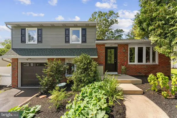 167 Meadowland Dr, RED HILL, PA 18076