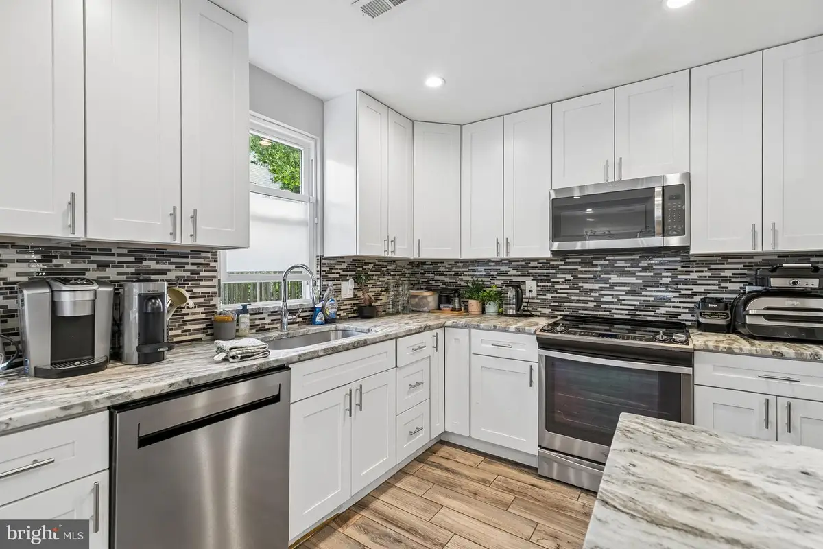 30 Bryn Mawr Ave, Bala Cynwyd, PA 19004 - #1