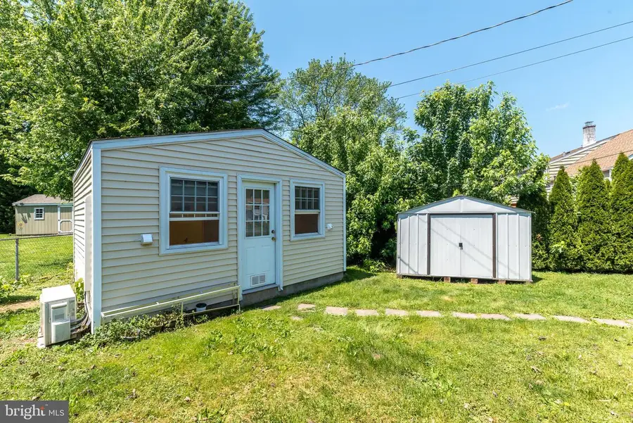 1036 Nash Ave, Lansdale, PA 19446 - #3