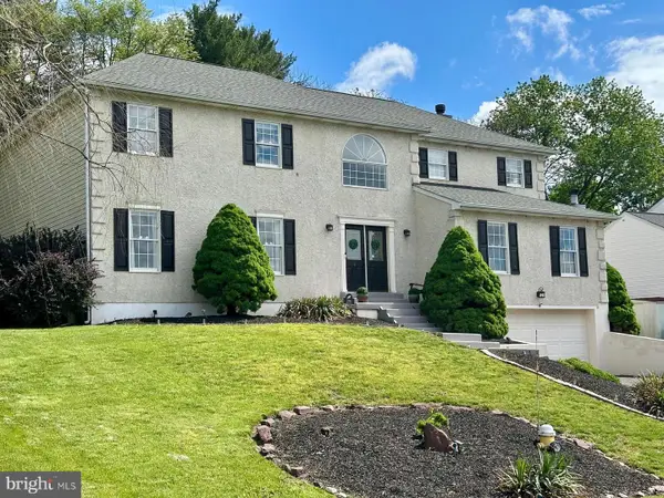 2406 Donna Ln, POTTSTOWN, PA 19464