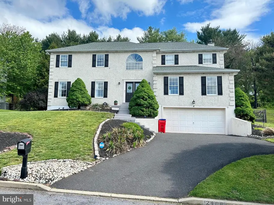 2406 Donna Ln, Pottstown, PA 19464 - #2
