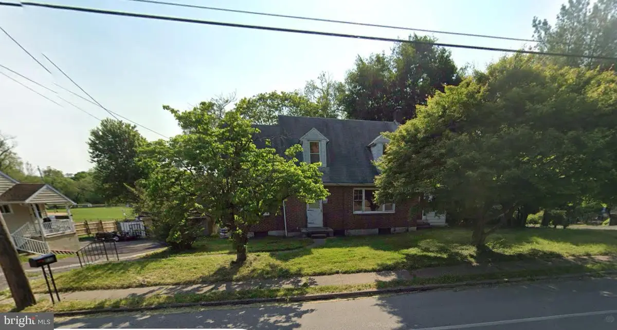 443 Manatawny St, Pottstown, PA 19464 - #1